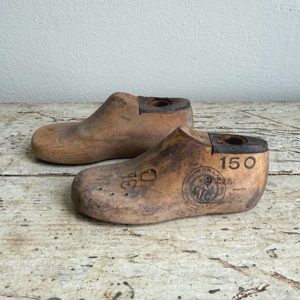 Vintage Morton Last Co Child Wooden Shoe Lasts Size 3.5 MLC 150 Cobbler Forms